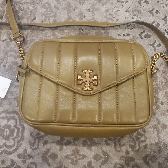Tory Burch Kira Quilted Camera Bag in Toasted Sesame - Picture 6 of 11